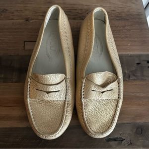 Tod’s Gold Driving Loafers Women’s Size 36